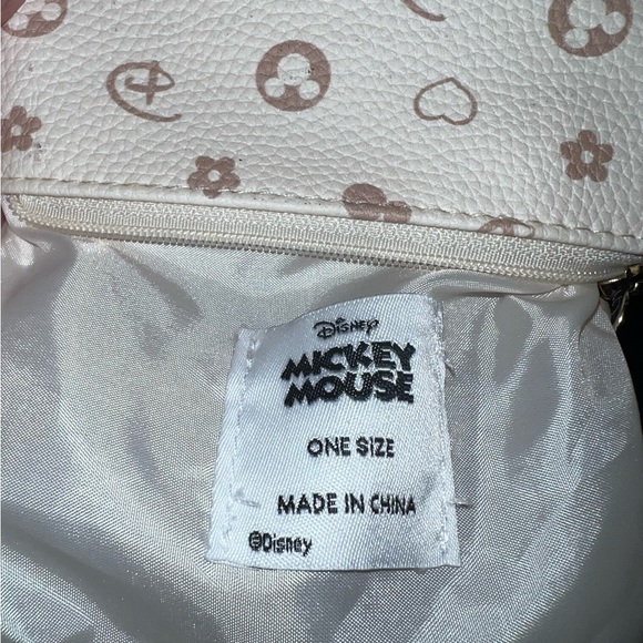 DISNEY PRIMARK Mickey Mouse Wallet Coin Pouch Double Zip Color: Ecru. NWT - Picture 5 of 7